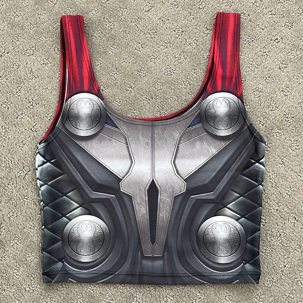 Thor inspired leggings and crop top - Picture 5 of 10